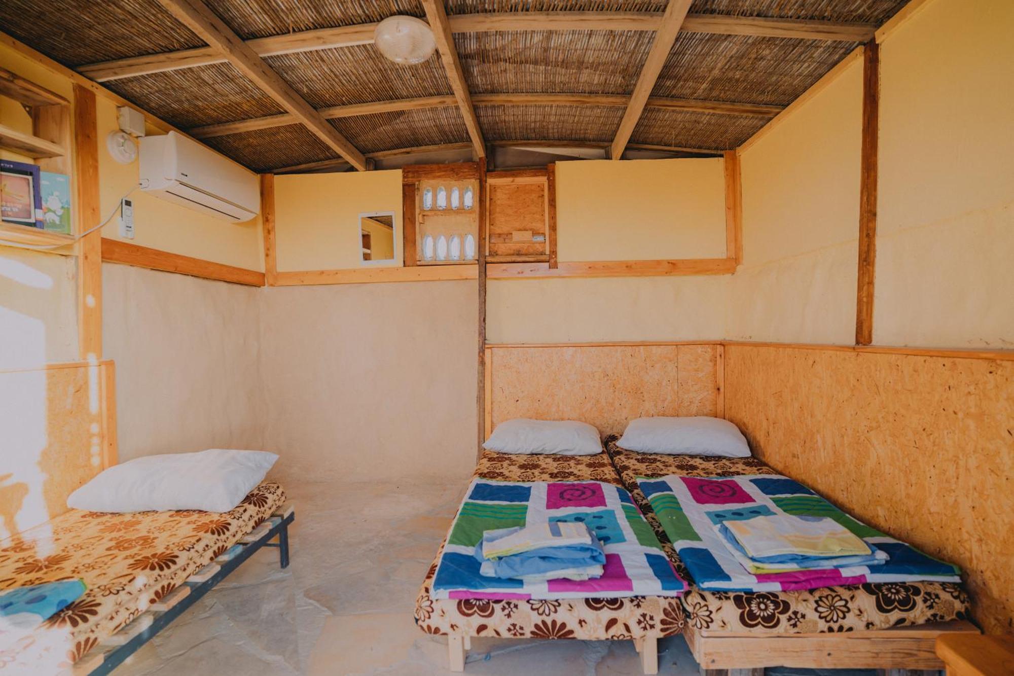 Desert Shade Camp חוות צל מדבר Villa Mițpe Ramon Exterior foto