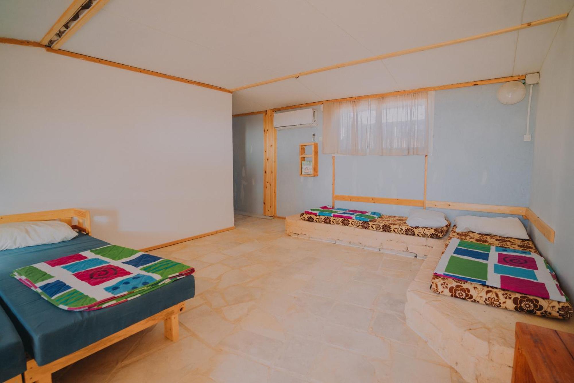 Desert Shade Camp חוות צל מדבר Villa Mițpe Ramon Exterior foto