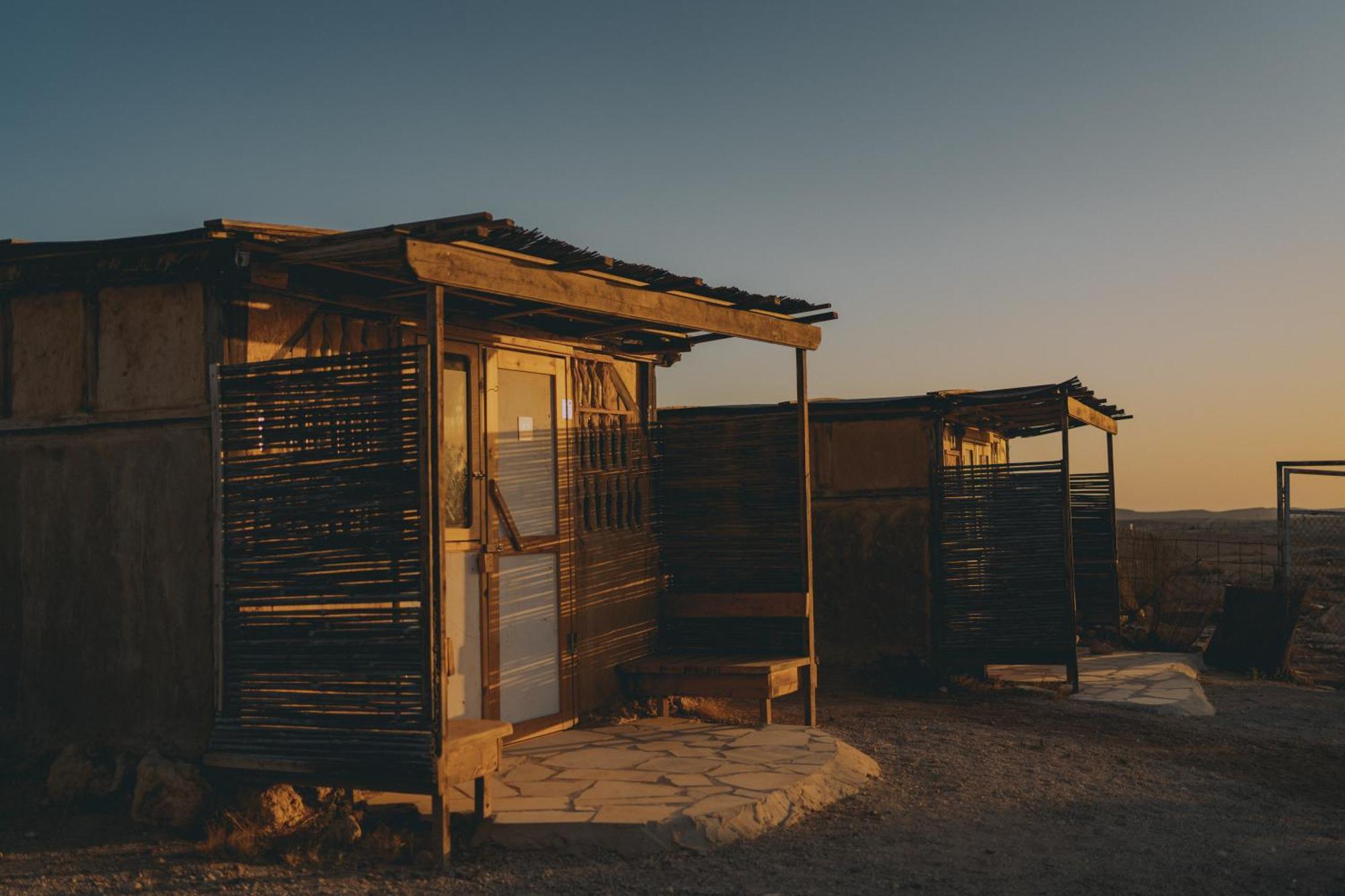 Desert Shade Camp חוות צל מדבר Villa Mițpe Ramon Exterior foto